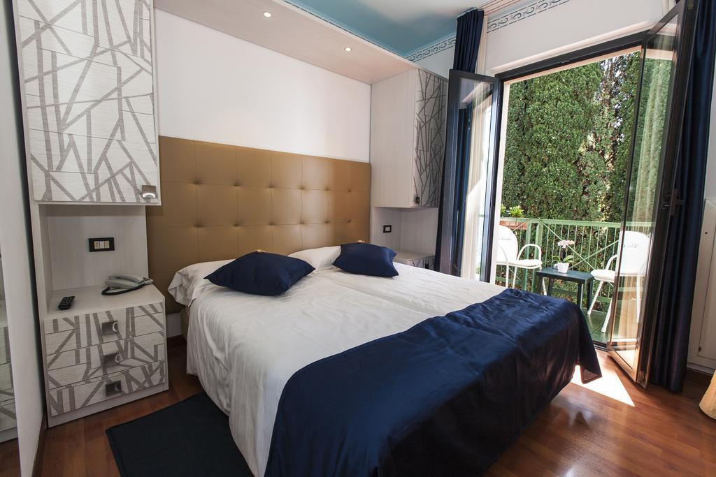 Hotel Carlotta